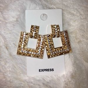 Gold Express Earrings!
